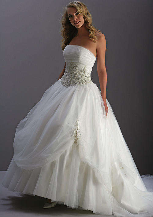 IMPORTED WEDDING GOWN