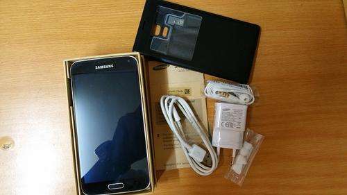 Galaxy S5 16 GB LTE and Smart Cover