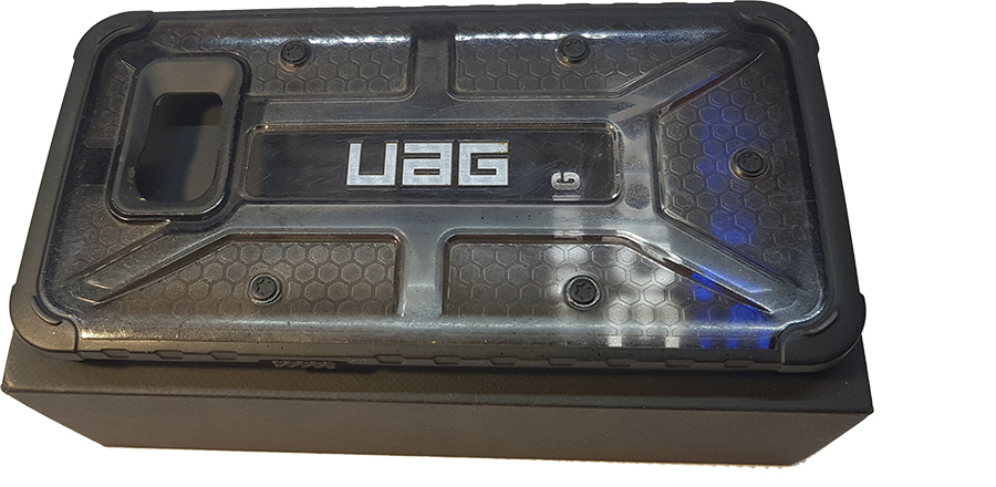 Samsung Galaxy S7 Edge - 32Gb Silver Titanium + UAG Cover