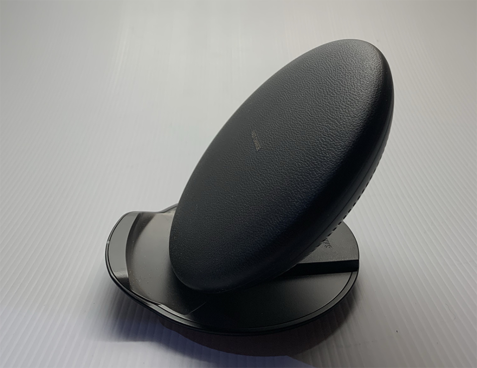 Samsung Galaxy S8+ & Samsung Wireless Charger