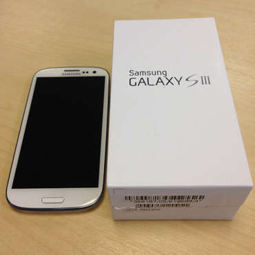 SAMSUNG S3 (white) - Includes box