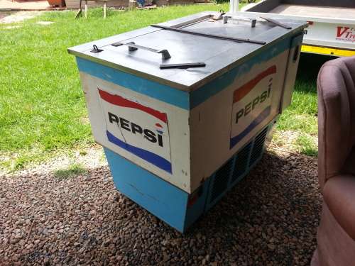vintage PEPSI fridge