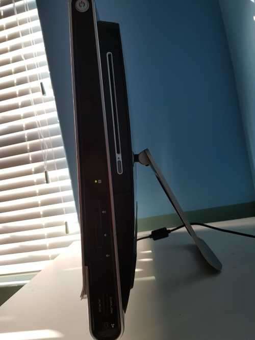 HP Touch-P8400 On Auction Now!!!!! Bid start at R1.00