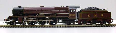 Hornby "00" Scale  - R050 Class 8P 4-6-2 'The Princess Royal' 46200 in LMS Maroon Locomotive