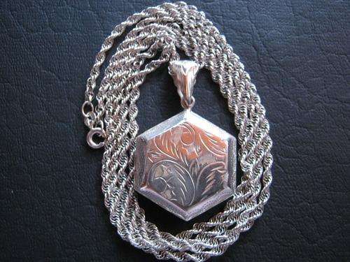 Sterling Silver Engraved Locket on Sterling Silver Rope Chain