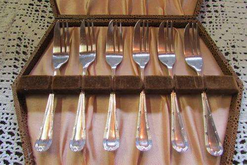 Vintage Cake Forks in Original Box