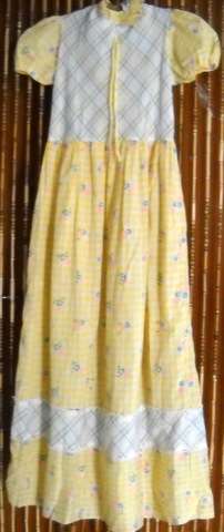 GIRLS LONG DRESS SIZE 28