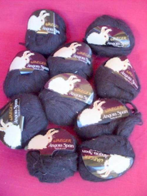 TEN BALLS BLACK  WOOL JAEGAR 70% ANGORA  30% LAMBSWOOL
