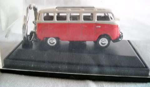 KOMBI KEYRING   TOY