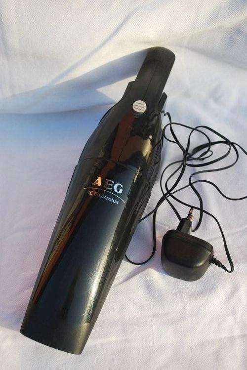 AEG hand vaccum cleaner, typ 141
