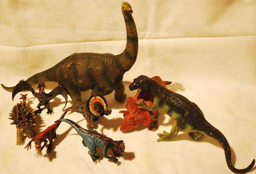 Dinosaur assortment of 8