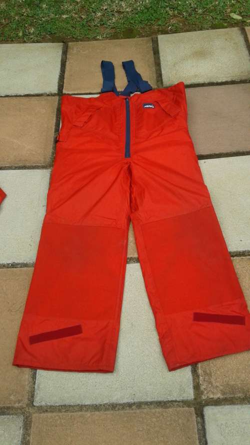 MUSTO OCEAN JACKET AND TROUSER, SAILING EQUIPMENT, SIZE M