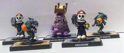 Dungeons and Dragons game figurines,19 pieces