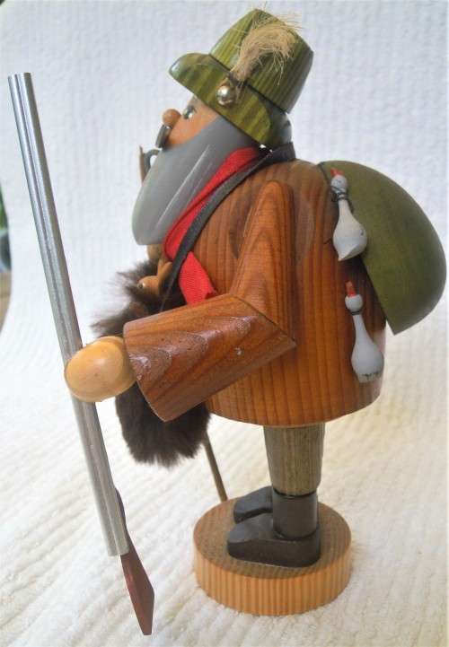 German smoking man, original Erzgebirge (East Germany)