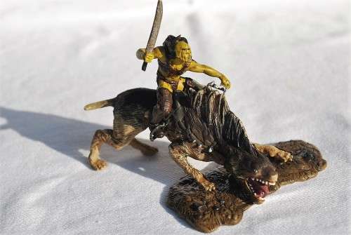 LOR collection of 11 figurines