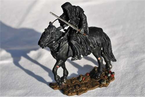 LOR collection of 11 figurines