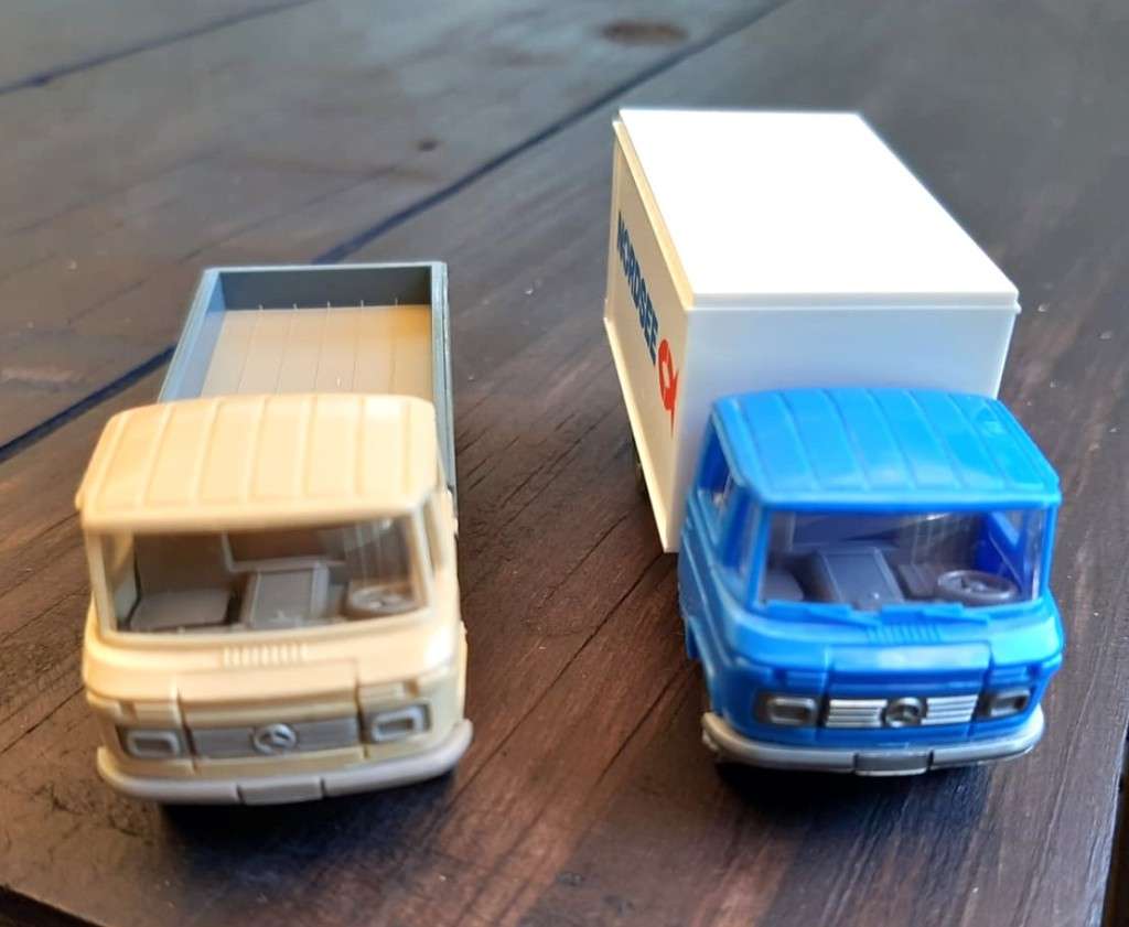 Wiking hO,  2 MB trucks