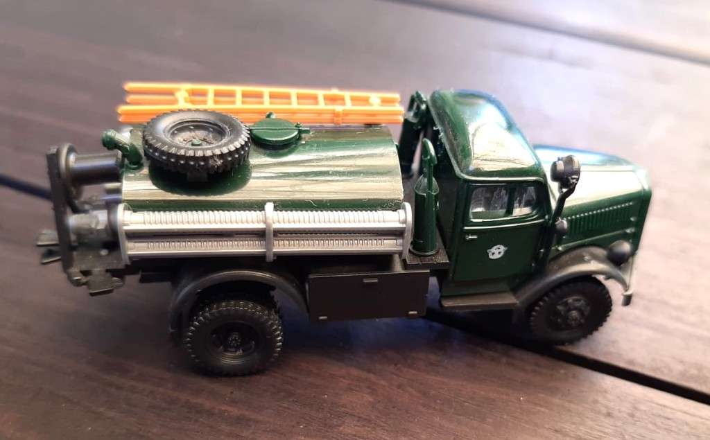 ROCO hO, police firetruck.