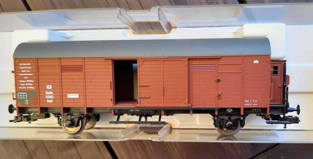 Fleischmann hO goods wagon, no. 5853, in original box.