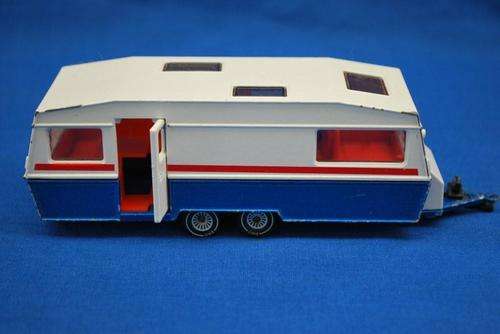 Siku - double achsel caravan