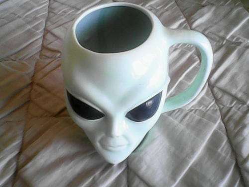 ALIEN  MUG