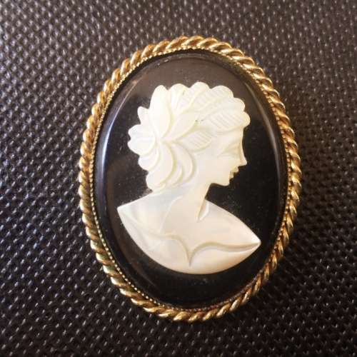 Mother Of Pearl Cameo Brooch