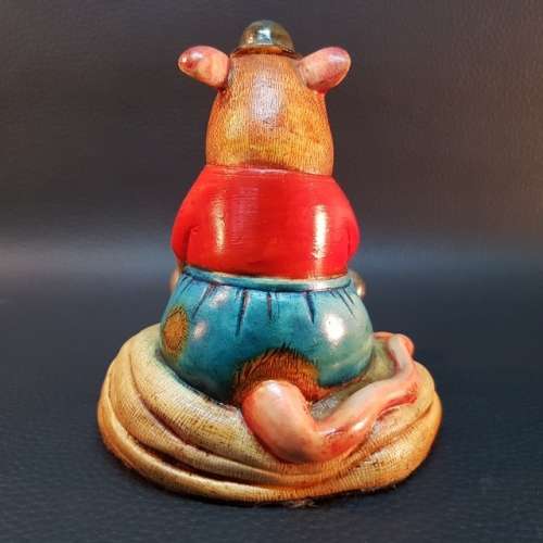 RARE!!! Highly Detailed, Hand Painted Ceramic Drunkard Mouse Figurine (140mm Tall)