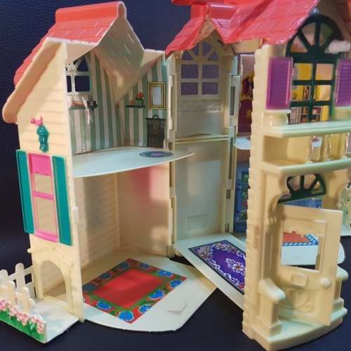 Large Vintage Hard Plastic Folding Doll House!!!