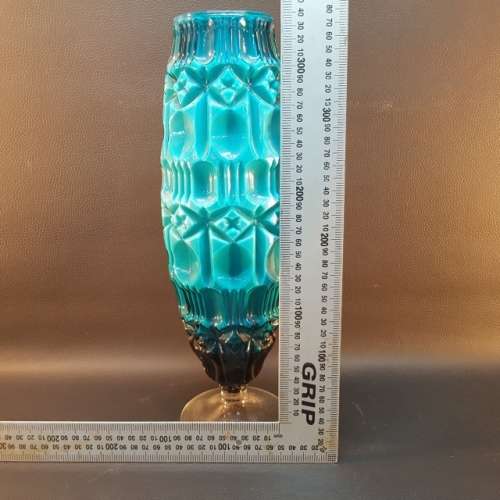 RARE!!! LARGE Vintage 1970's Tiffany Blue with 70's Depressed Motif Vase (100% Perfect)