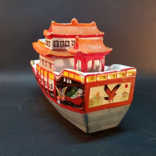 Hand Painted Oriental Porcelain Saki Boats