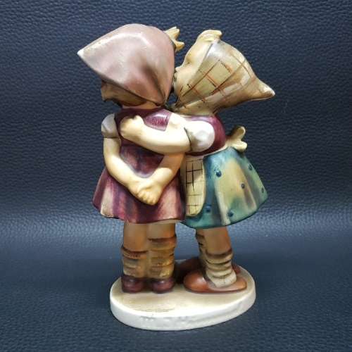 Vintage Hummel German Figurine
