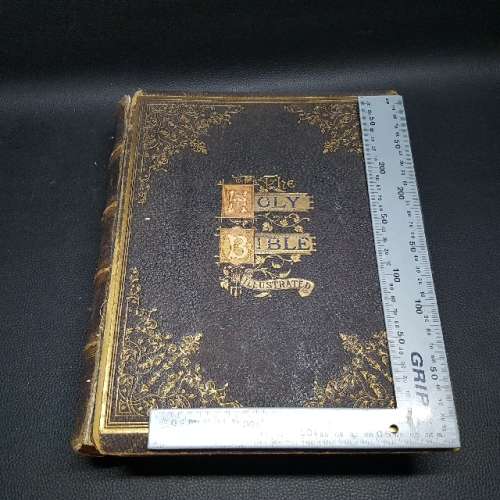 Rare!!! LARGE Illustrated Holy Bible (Ornate Leather Cover)