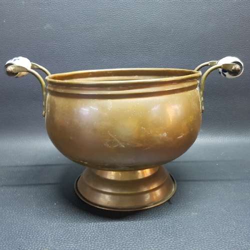 Copper Cauldron with Porcelain Handles