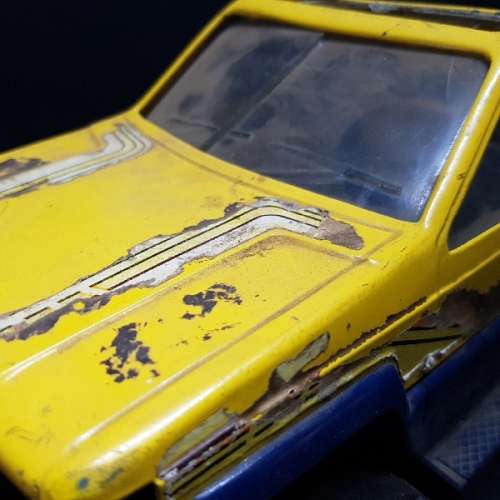 Large Metal and Hard Plastic Vintage Bakkie!!!