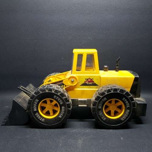Large Metal and Hard Plastic Vintage Bull Dozer!!!