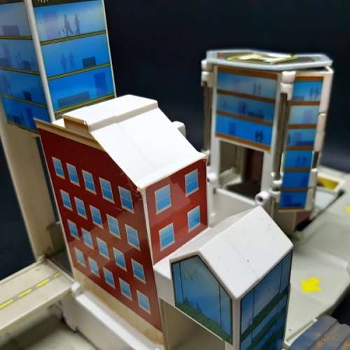 Large MICRO MACHINES Scene Displays!!!