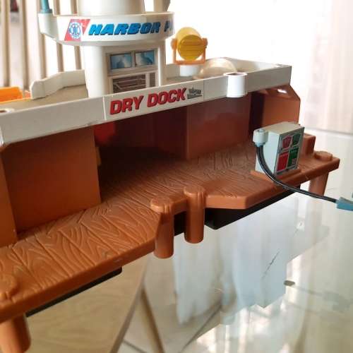 Micro-machine Floating Display Harbor Station