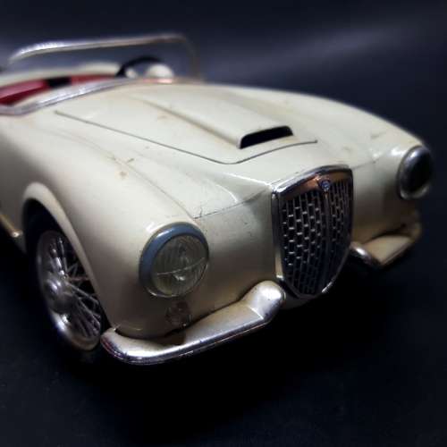 Original Bburago 1955 Lancia Aurelia B24 Spider Scale 1/18