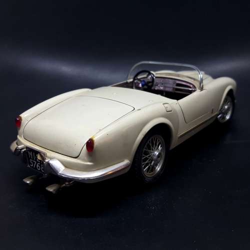 Original Bburago 1955 Lancia Aurelia B24 Spider Scale 1/18