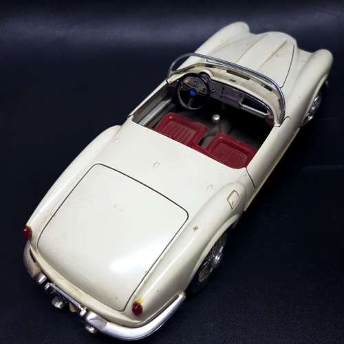 Original Bburago 1955 Lancia Aurelia B24 Spider Scale 1/18