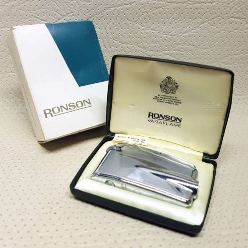 Original Vintage Boxed Classic Design Ronson Varaflame Lighter!!!