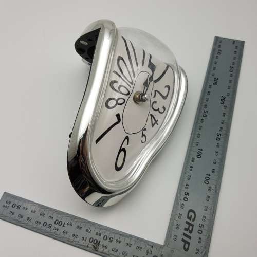 Salvador Dali Melting Clock (Hard Plastic, Working)