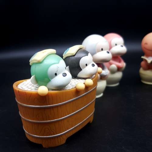 RARE!! Vintage Sun-powered "Monkey Business" Bobble Head Collection!!!!