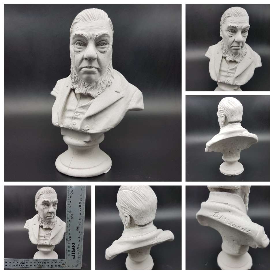 P Minaar Ceramic Paul Kruger Statue