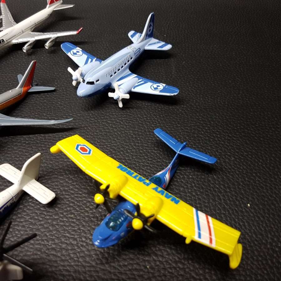 LARGE Collection of Die Cast Matchbox Aeroplanes!!! (Bid for all)