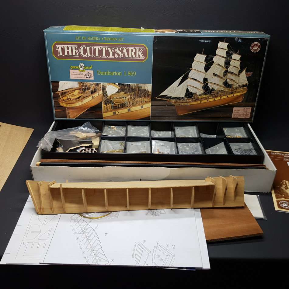 LARGE - Scale 1:90  "The Cutty Shark" Wood Maritime Model!!!
