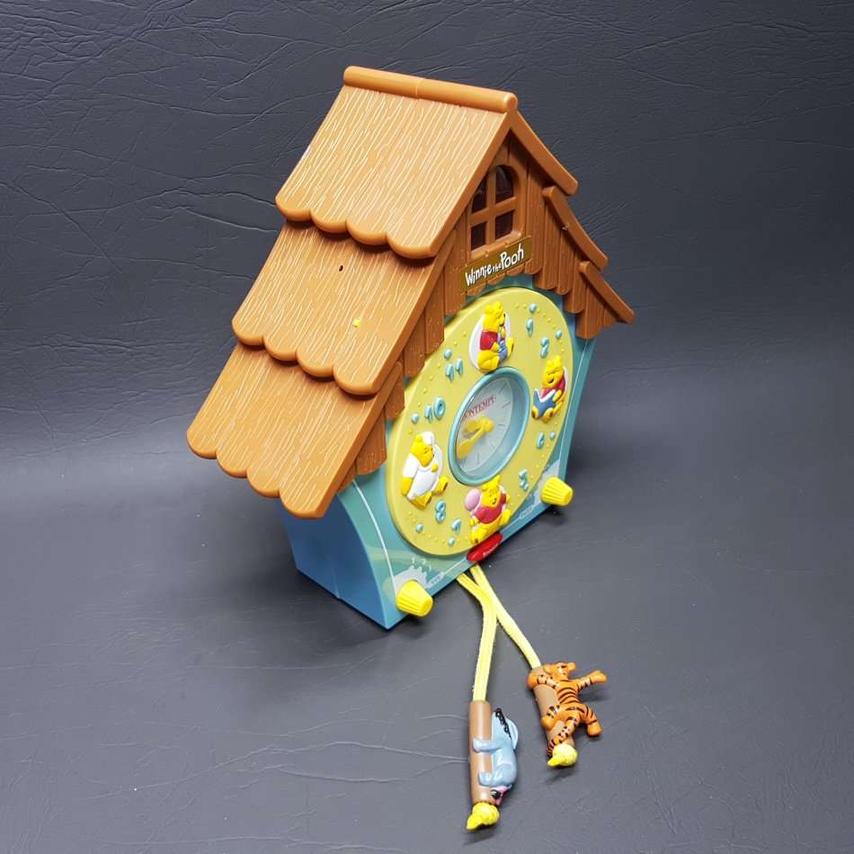 Original Winnie the Pooh Cuckoo Clock (Working)