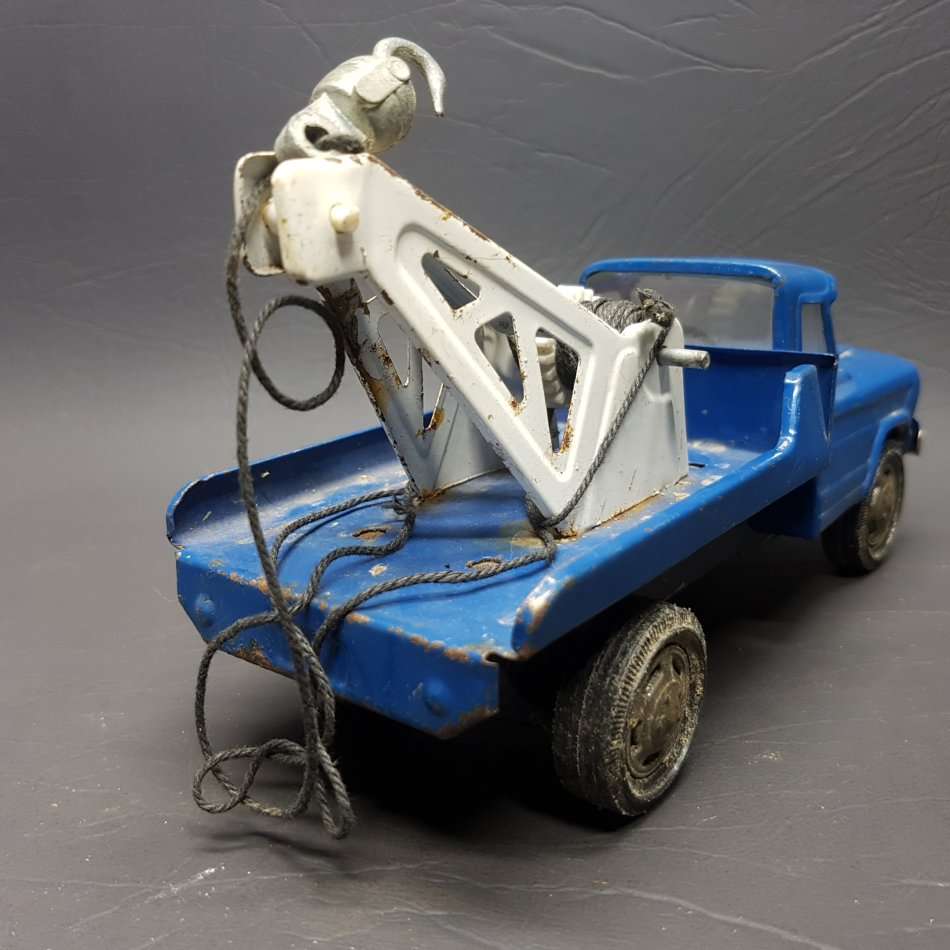 RARE!!! Vintage Japanese Tin Toy Tow Truck!!!