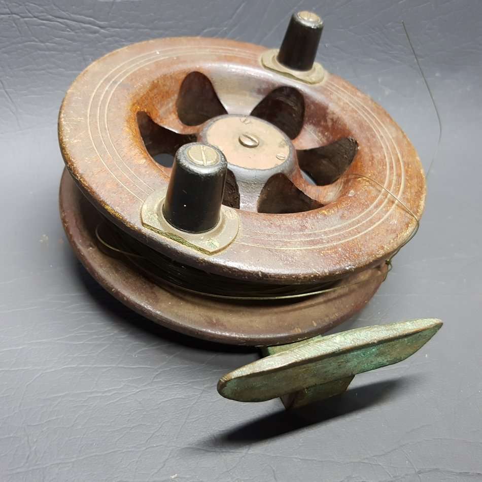 Large Antique Wood and Brass Fishing Reel!!!