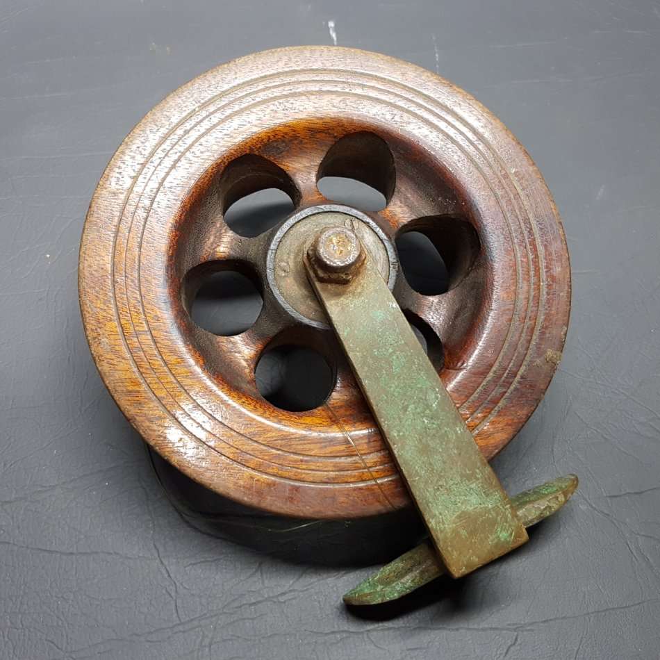Large Antique Wood and Brass Fishing Reel!!!
